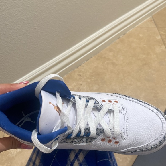 Air Jordan 3’s “Midnight Navy” - Picture 3 of 8